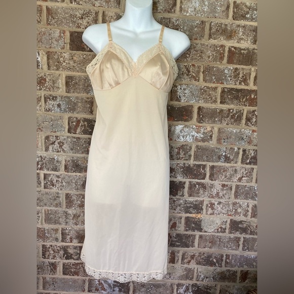 Adonna Dresses & Skirts - Cream slip dress vintage Nylon lace Size Small